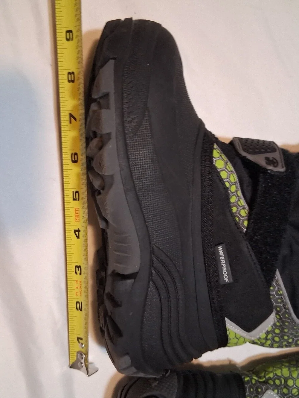 Kamik Kids Waterproof Snow Boots Black Neon Green Toggle Strap Youth Size 1